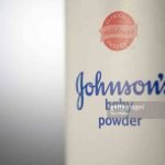 Johnson & Johnson Terus Berjuang di Pengadilan Bahwa Bedaknya Aman