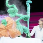 Tampilkan Eksperimen Kimia, Mahasiswi Farmasi Berhasil Menjadi Miss America