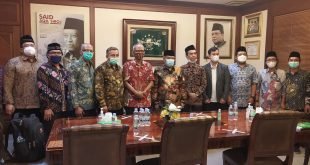 Ketua Umum PBNU, KH Said Aqil Siroj saat menerima perwakilan Masyarakat Farmasi Indonesia Bersatu di Kantor Pusat PBNU, Jl. Kramat Raya, Jakarta pada Jum’at sore, 4 Juni 2021.