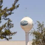 Pfizer: Vaksin COVID Tahunan Lebih Disukai daripada Booster yang Sering