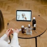 Menutupi Keterampilan Dasar Praktik Farmasi Selama Pelatihan Residensi Tetap Penting