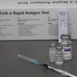 Pfizer Mulai Uji Vaksin Omicron Saat Tingkat Kematian COVID-19 di Inggris Memuncak