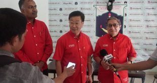 Ketua Dewan Pembina Yayasan Perguruan Tinggi 17 Agustus 1945, Rudyono Darsono saat jumpa pers, Rabu (2/11/2022). Dok: indonesiaparlemen.com